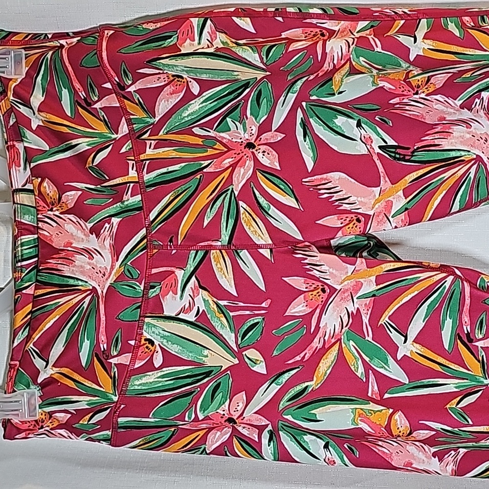 3/$20 Crown & Ivy 1X Tropical Sport Pants - Picture 3 of 10